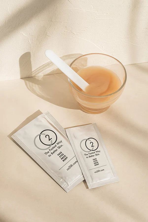 CO2Lift GLO carboxytherapy mask single pack, view 3